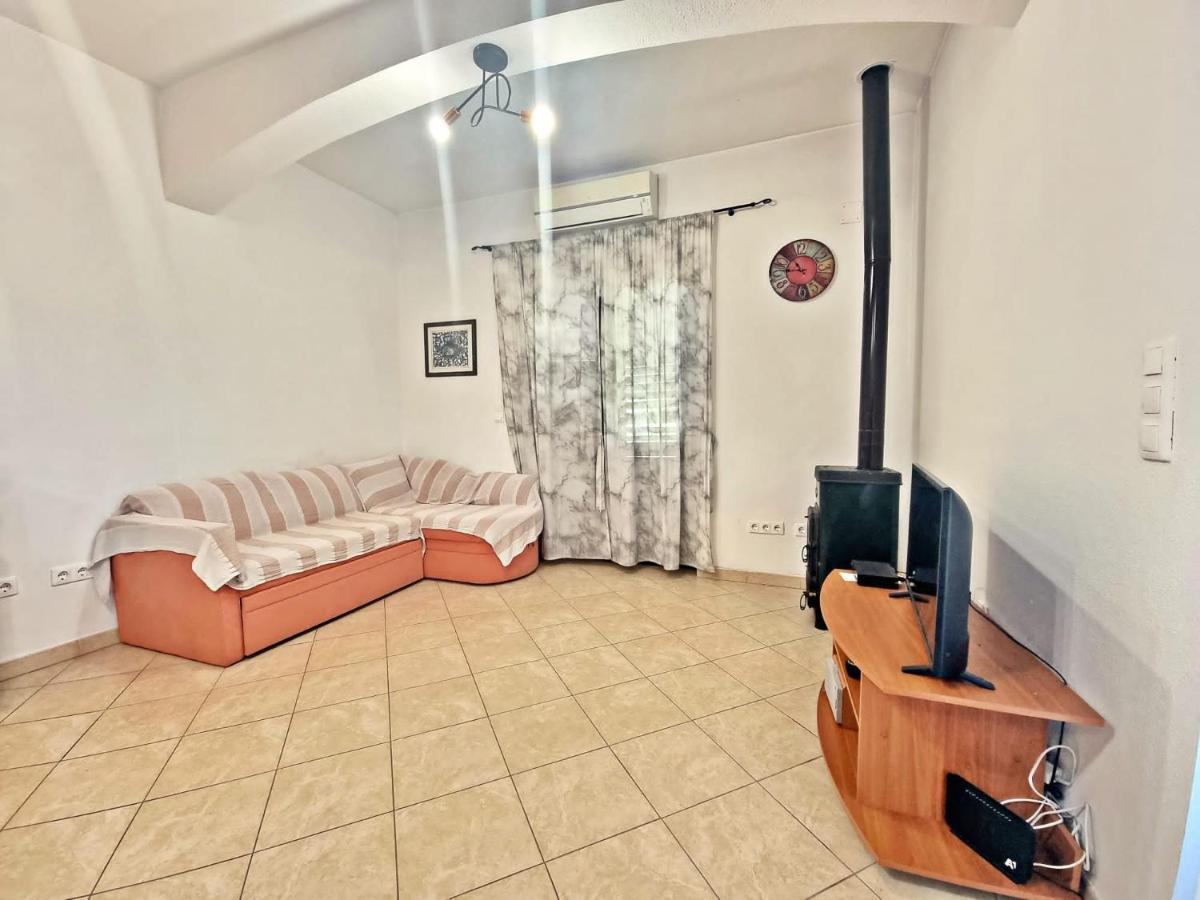 Apartman Irena With Terase End Private Parking Donji Okrug  Zewnętrze zdjęcie